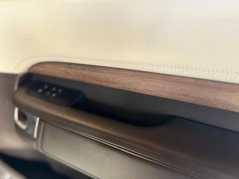 Land Rover Discovery 3.0 TD V6 HSE Luxury SUV 5dr Diesel Auto 4WD Euro 6 (s/s) (258 p