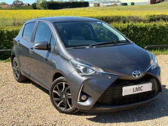 Toyota Yaris 1.5 VVT-h Design Hatchback 5dr Petrol Hybrid E-CVT Euro 6 (s/s) 