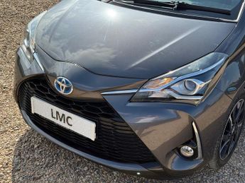 Toyota Yaris 1.5 VVT-h Design Hatchback 5dr Petrol Hybrid E-CVT Euro 6 (s/s) 