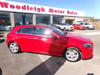Mercedes A180d 1.5 Sport (Premium) Hatchback 5dr Diesel 7G-DCT Euro 6 (s/s) (10