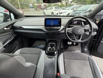 Volkswagen ID.4 Pro Performance 77kWh Life SUV 5dr Electric Auto (204 ps)