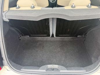 Fiat 500 Lounge Semi-Auto