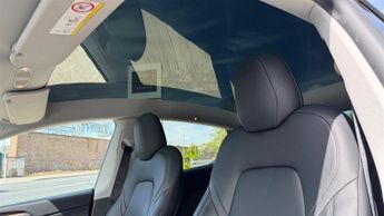 Tesla Model Y (Dual Motor) Long Range Auto 4WDE 5dr