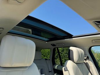 Land Rover Range Rover SDV6 VOGUE