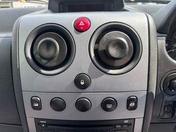 Citroen Berlingo 2.0 HDi 600TD Enterprise Panel Van 4dr Diesel Manual (90 bhp)