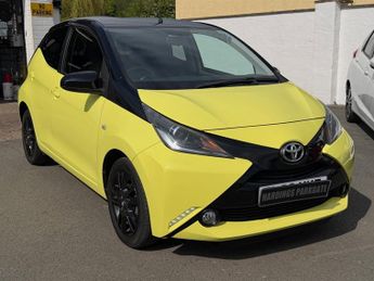 Toyota AYGO 1.0 VVT-i x-cite 3 Yellow Bi-Tone Hatchback 5dr Petrol Manual Eu