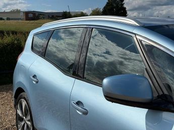 Renault Grand Scenic 1.6 dCi Dynamique Nav MPV 5dr Diesel Manual Euro 6 (s/s) (130 ps