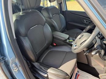 Renault Grand Scenic 1.6 dCi Dynamique Nav MPV 5dr Diesel Manual Euro 6 (s/s) (130 ps