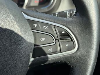 Renault Grand Scenic 1.6 dCi Dynamique Nav MPV 5dr Diesel Manual Euro 6 (s/s) (130 ps