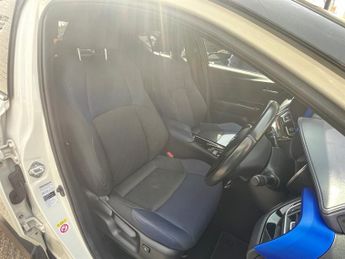 Toyota C-HR DYNAMIC