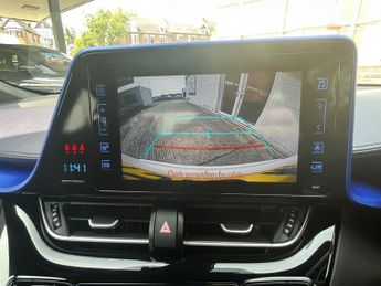 Toyota C-HR DYNAMIC