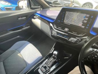 Toyota C-HR DYNAMIC