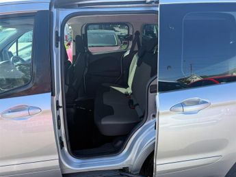 Ford Tourneo Courier ZETEC