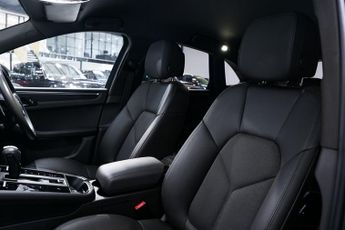 Porsche Macan 2.0T SUV 5dr Petrol PDK 4WD Euro 6 (s/s) (265 ps)