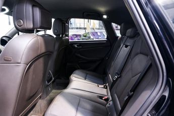 Porsche Macan 2.0T SUV 5dr Petrol PDK 4WD Euro 6 (s/s) (265 ps)