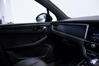 Porsche Macan 2.0T SUV 5dr Petrol PDK 4WD Euro 6 (s/s) (265 ps)