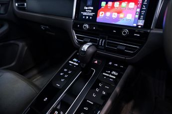 Porsche Macan 2.0T SUV 5dr Petrol PDK 4WD Euro 6 (s/s) (265 ps)