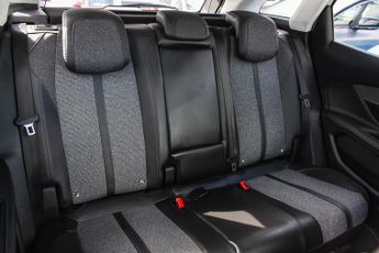 Peugeot 3008 1.5 BlueHDi Allure SUV 5dr Diesel EAT Euro 6 (s/s) (130 ps)