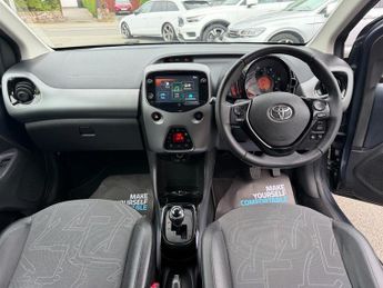 Toyota Aygo 1.0 VVT-i x-clusiv Hatchback 5dr Petrol x-shift Euro 6 (Safety S