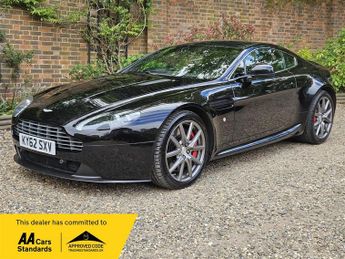 Aston Martin Vantage V8