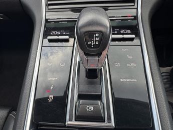 Porsche Panamera V6 4 10 YEARS EDITION PDK