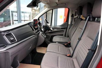 Ford Tourneo Custom 320 TITANIUM ECOBLUE, Automatic, Disabled, Wheelchair Accessible