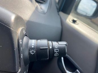 Renault Scenic 1.6 VVT Dynamique 5dr