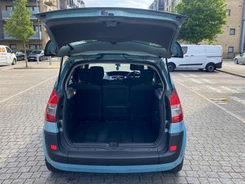 Renault Scenic 1.6 VVT Dynamique 5dr