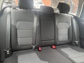 Volkswagen Passat 2.0 TDI BlueMotion Tech Highline Estate 5dr Diesel DSG Euro 5 (s