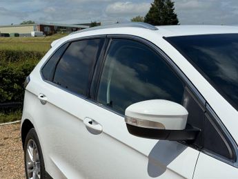 Ford Edge 2.0 TDCi Titanium SUV 5dr Diesel Manual AWD Euro 6 (s/s) (180 ps