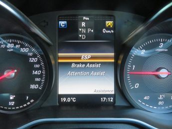 Mercedes C220d AMG LINE PREMIUM AUTOMATIC