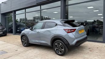 Nissan Juke 1.0 DIG-T N-Connecta DCT Auto Euro 6 (s/s) 5dr