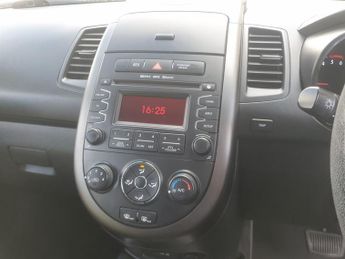Kia Soul 1.6 CRDi 2 SUV 5dr Diesel Auto Euro 5 (126 bhp)