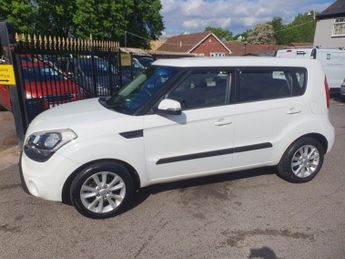Kia Soul 1.6 CRDi 2 SUV 5dr Diesel Auto Euro 5 (126 bhp)