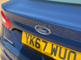 Ford Mondeo 2.0 TDCi ECOnetic Style Hatchback 5dr Diesel Manual Euro 6 (s/s)