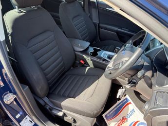 Ford Mondeo 2.0 TDCi ECOnetic Style Hatchback 5dr Diesel Manual Euro 6 (s/s)