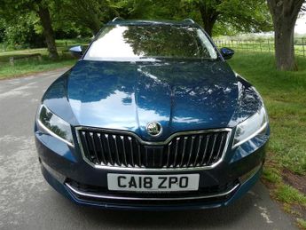 Skoda Superb 2.0 TDI Laurin & Klement Estate 5dr Diesel DSG 4WD Euro 6 (s/s) 
