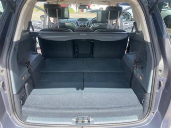 Ford C-Max GRAND TITANIUM X