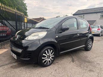 Peugeot 107 1.0 12V Urban Hatchback 5dr Petrol 2 Tronic Euro 5 (68 ps)