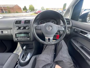 Volkswagen Touran SE TDI BLUEMOTION TECHNOLOGY DSG