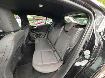 Ford Focus 2.0 EcoBlue ST-Line Hatchback 5dr Diesel Auto Euro 6 (s/s) (150 
