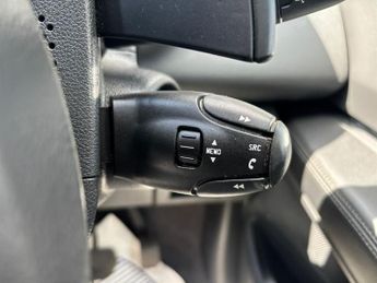 Peugeot 3008 1.6 e-HDi Allure SUV 5dr Diesel EGC Euro 5 (s/s) (115 ps)