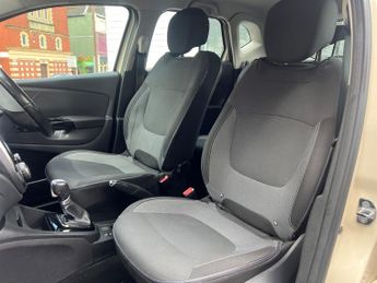 Renault Captur DYNAMIQUE NAV DCI