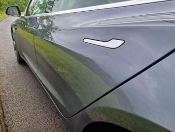 Tesla Model 3 STANDARD RANGE PLUS