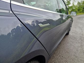 Tesla Model 3 STANDARD RANGE PLUS