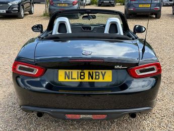 Fiat 124 Spider 1.4 MultiAir Lusso Convertible 2dr Petrol Euro 6 (140 ps)