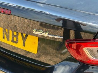Fiat 124 Spider 1.4 MultiAir Lusso Convertible 2dr Petrol Euro 6 (140 ps)