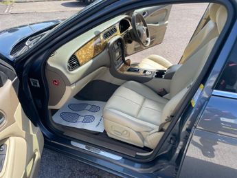 Jaguar S-Type V6 SE
