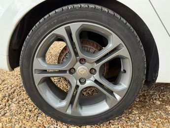 Renault Clio 1.5 dCi Dynamique S Nav Hatchback 5dr Diesel Manual Euro 6 (s/s)