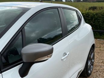 Renault Clio 1.5 dCi Dynamique S Nav Hatchback 5dr Diesel Manual Euro 6 (s/s)